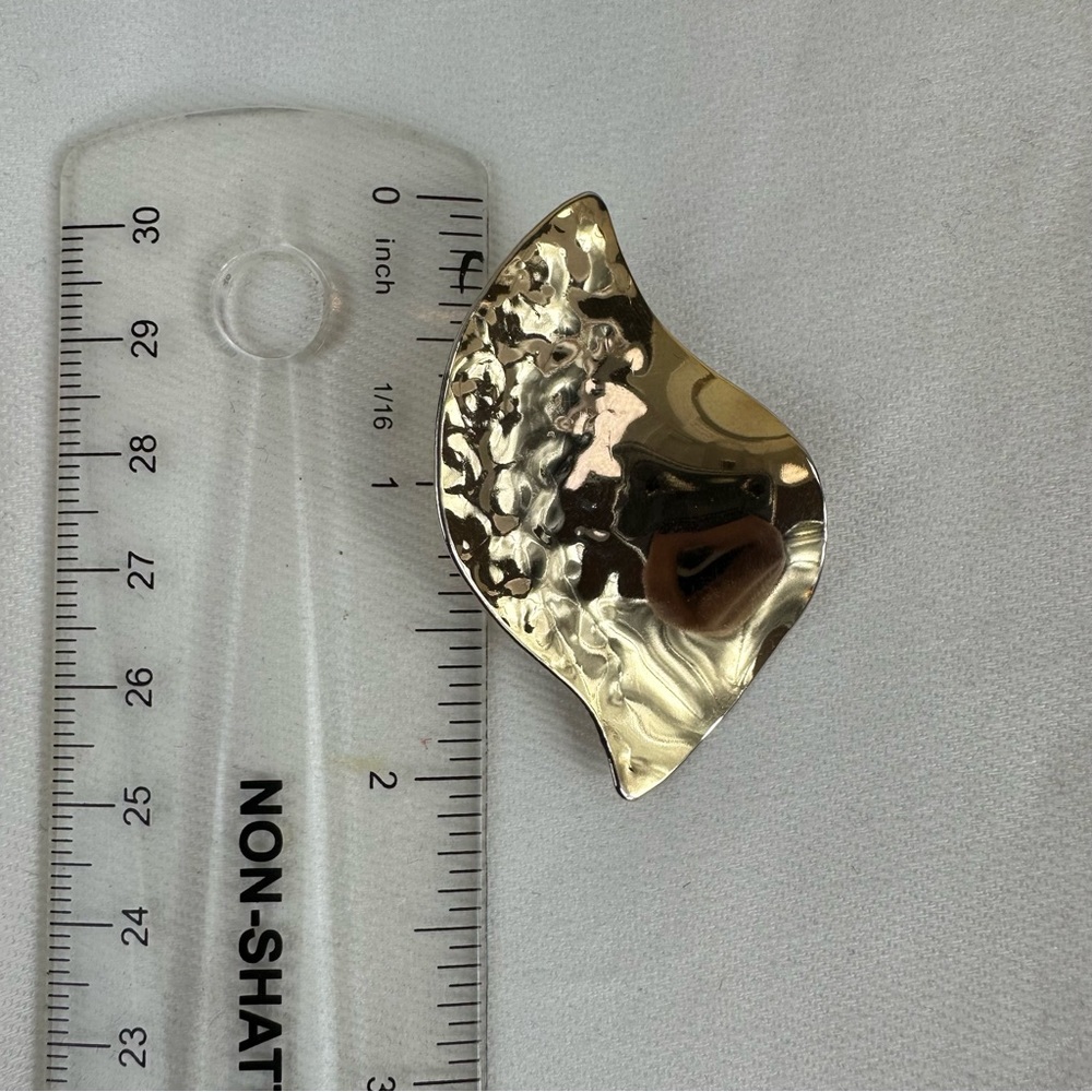 EA9 Organic Form Hammered Gold Statement Earrings FINAL PRICE - Picture 9 of 12